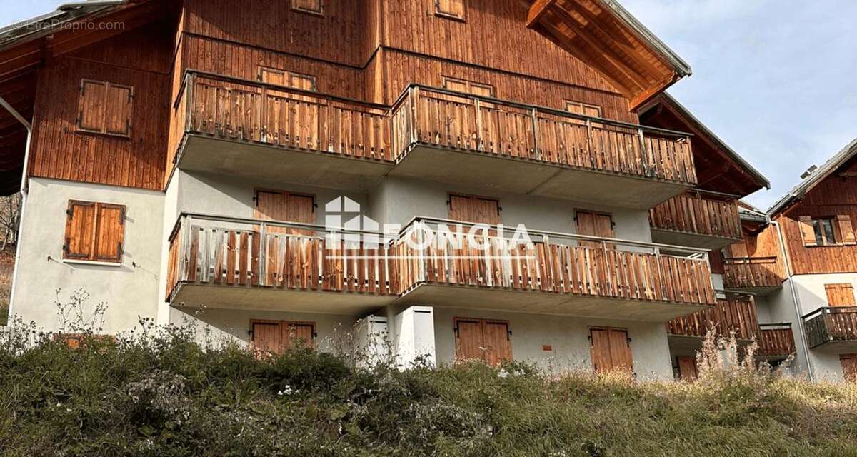 Appartement à ALBIEZ-MONTROND