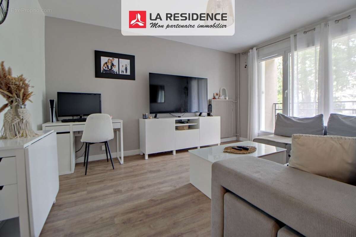 Appartement à VERNEUIL-SUR-SEINE
