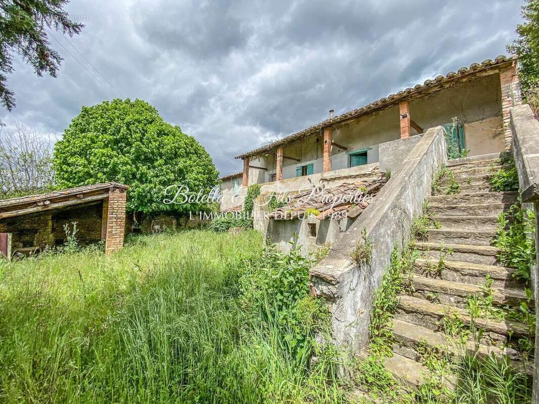 Maison à VEZENOBRES