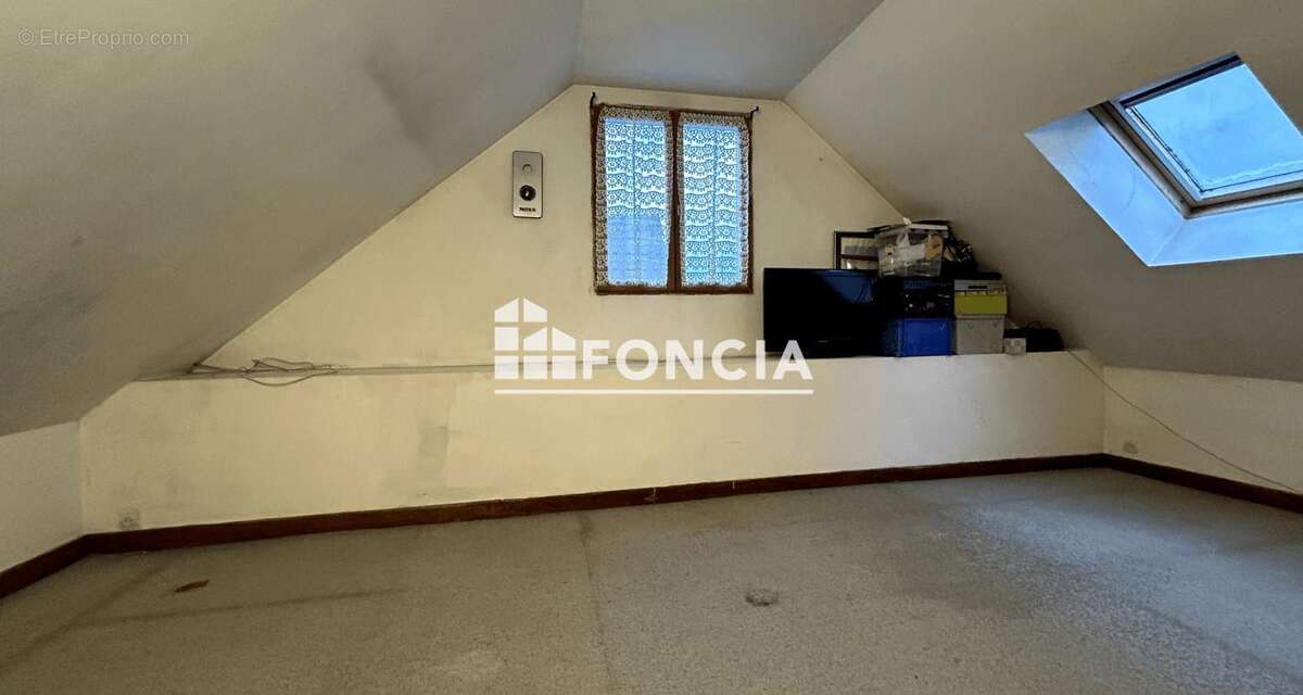 Maison à CORBEIL-ESSONNES