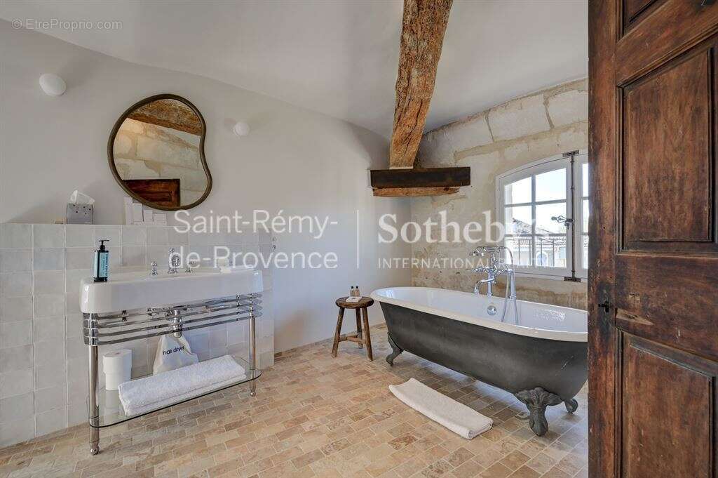 Maison à SAINT-REMY-DE-PROVENCE