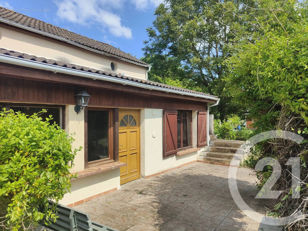 Maison à COSNE-COURS-SUR-LOIRE