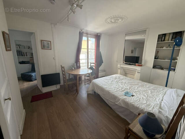 Appartement à PARIS-9E
