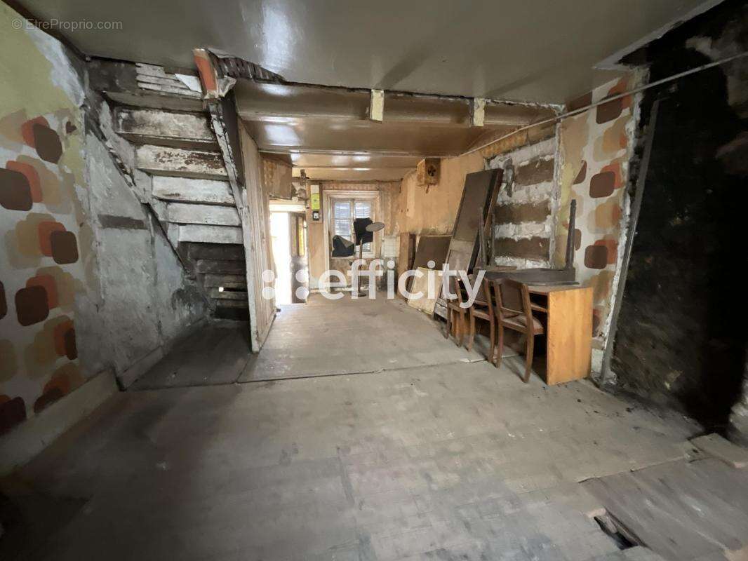 Appartement 148 m² à Le Cheylard  - photo 9