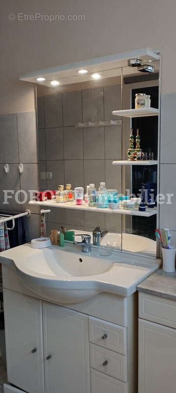 Maison à SAINT-MARTIN-DE-VALAMAS