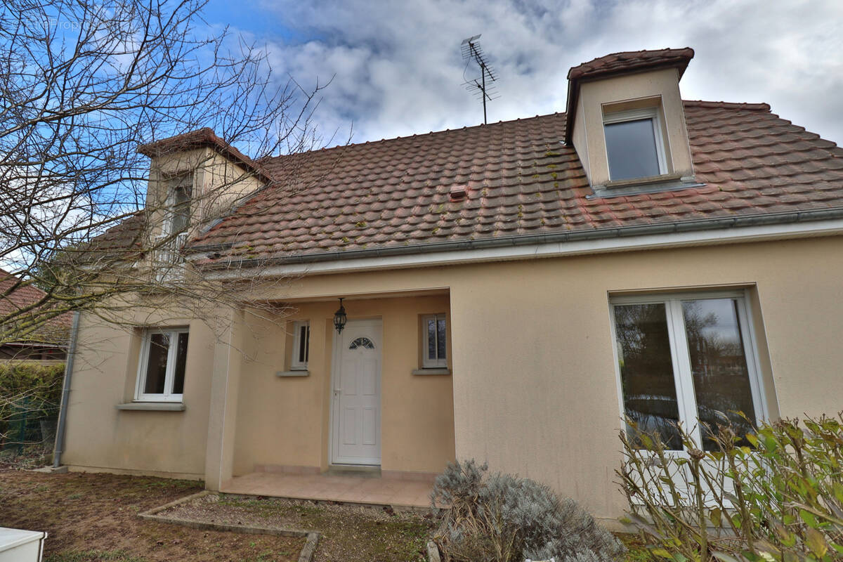 Maison à ROSIERES-PRES-TROYES