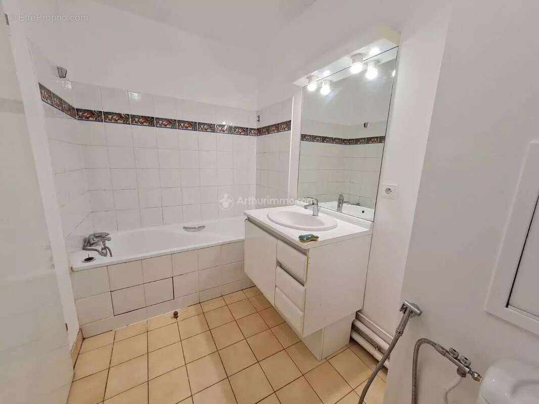 Appartement à SERRIS