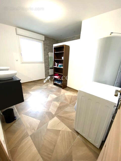 Maison à VIS-EN-ARTOIS