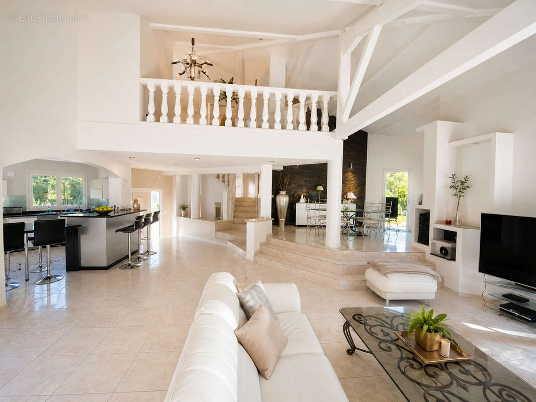 Maison à DARDILLY