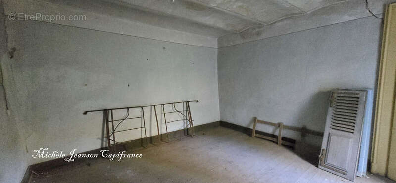 Maison à BETTON-BETTONET