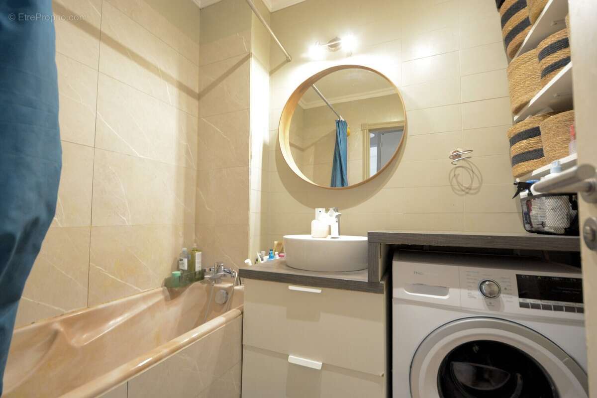 Appartement à SAINT-MAUR-DES-FOSSES