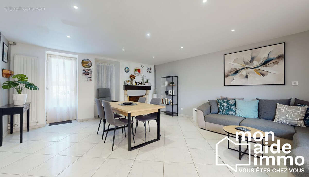 Maison 86 m² à Niort  - photo 2