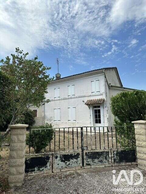Photo 2 - Maison à CHEVANCEAUX