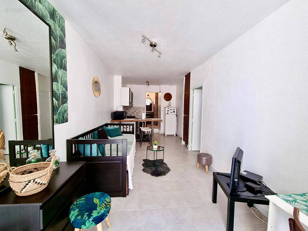 Appartement à MARSEILLE-2E
