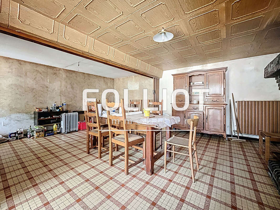 Maison à SAINT-SAMSON-DE-BONFOSSE