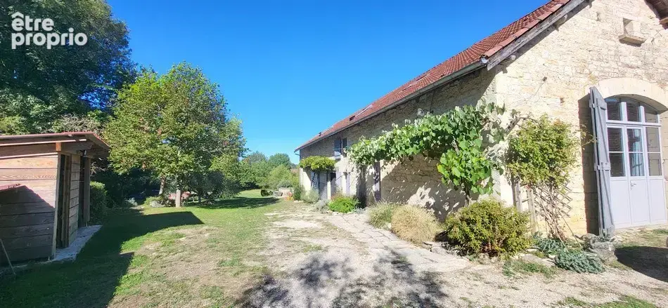 Ancienne grange restaurée avec piscine - photo 24
