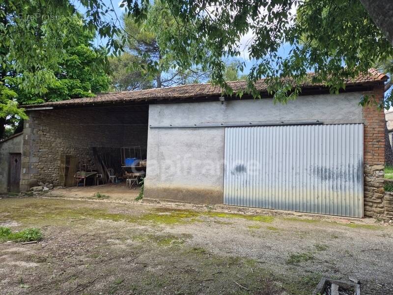 Maison à VEZENOBRES