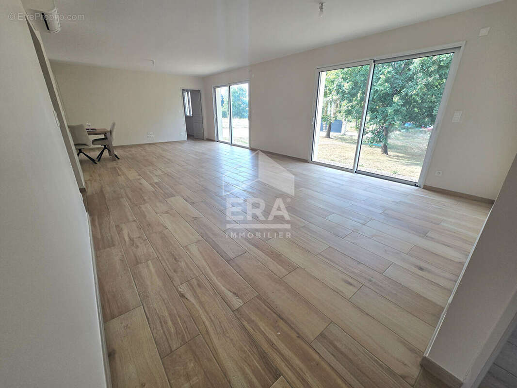 Maison 123m² à vélines - photo 7