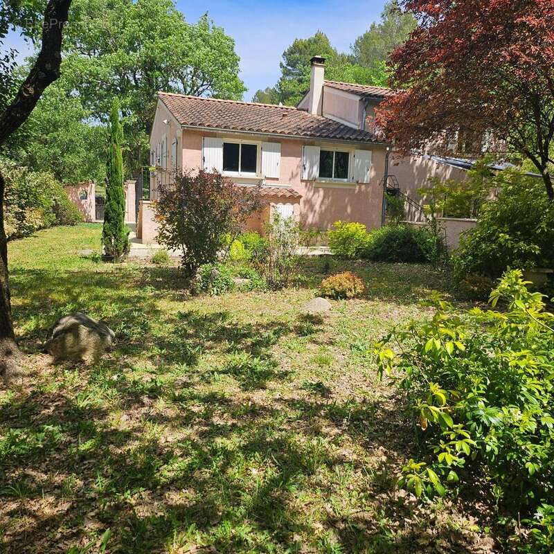Maison 165 m² à Caseneuve  - photo 2