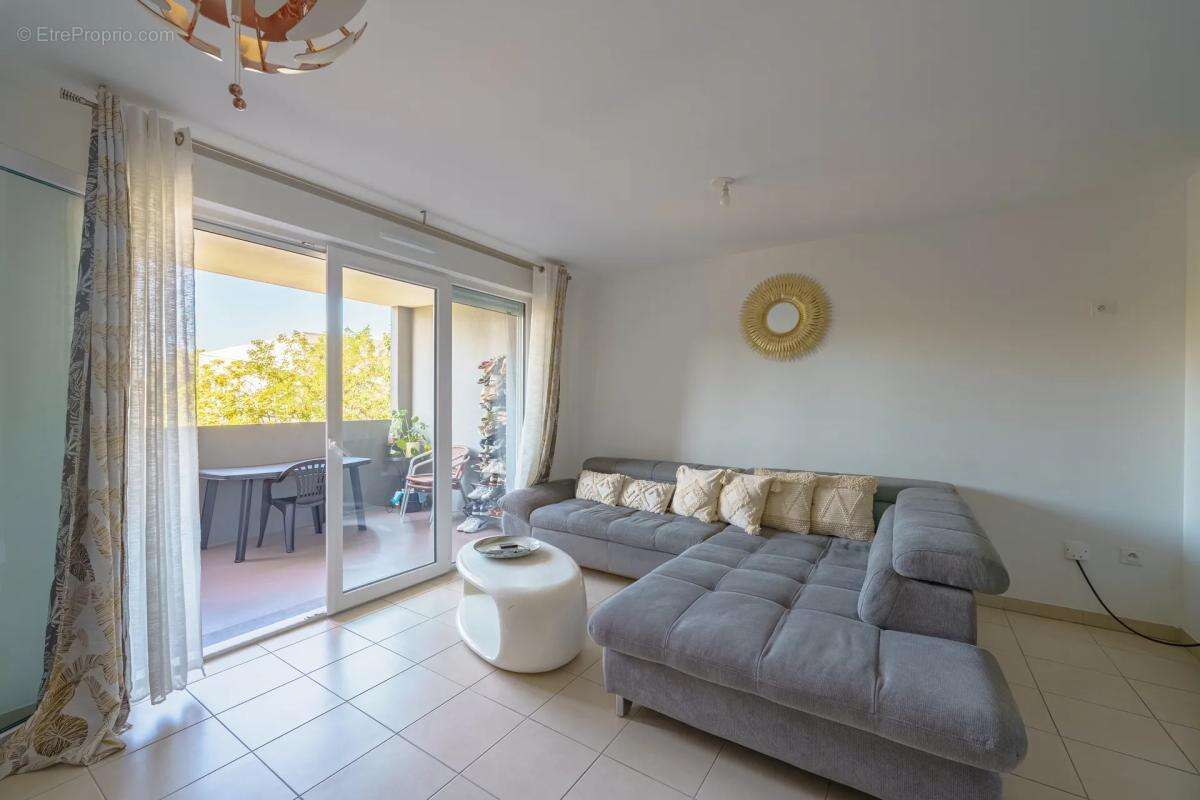 Appartement à MARSEILLE-13E