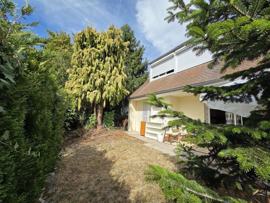 Agréable maison coeur village avec de beaux volumes - photo 7