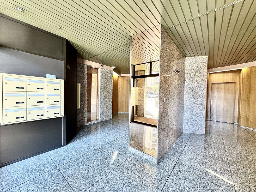 Appartement de standing de 158m2 au pied du tram gaillard - photo 2