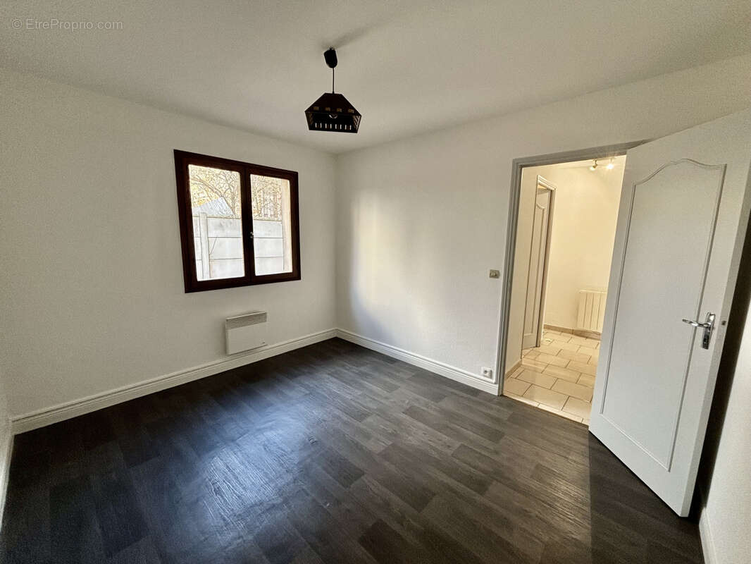 Appartement type F2 - RDJ avec garage - photo 5