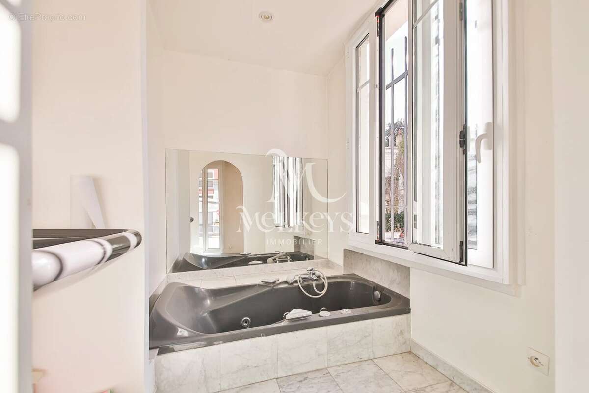 Appartement à BOULOGNE-BILLANCOURT