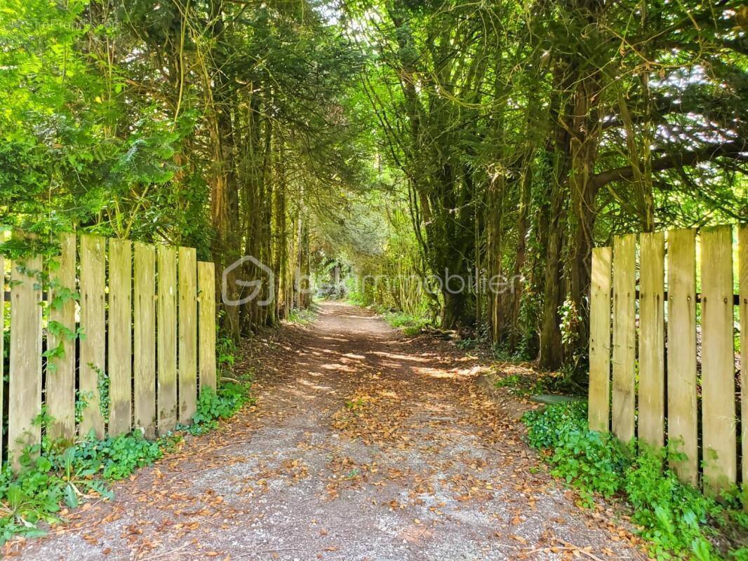 Maison à MAIRE-LEVESCAULT