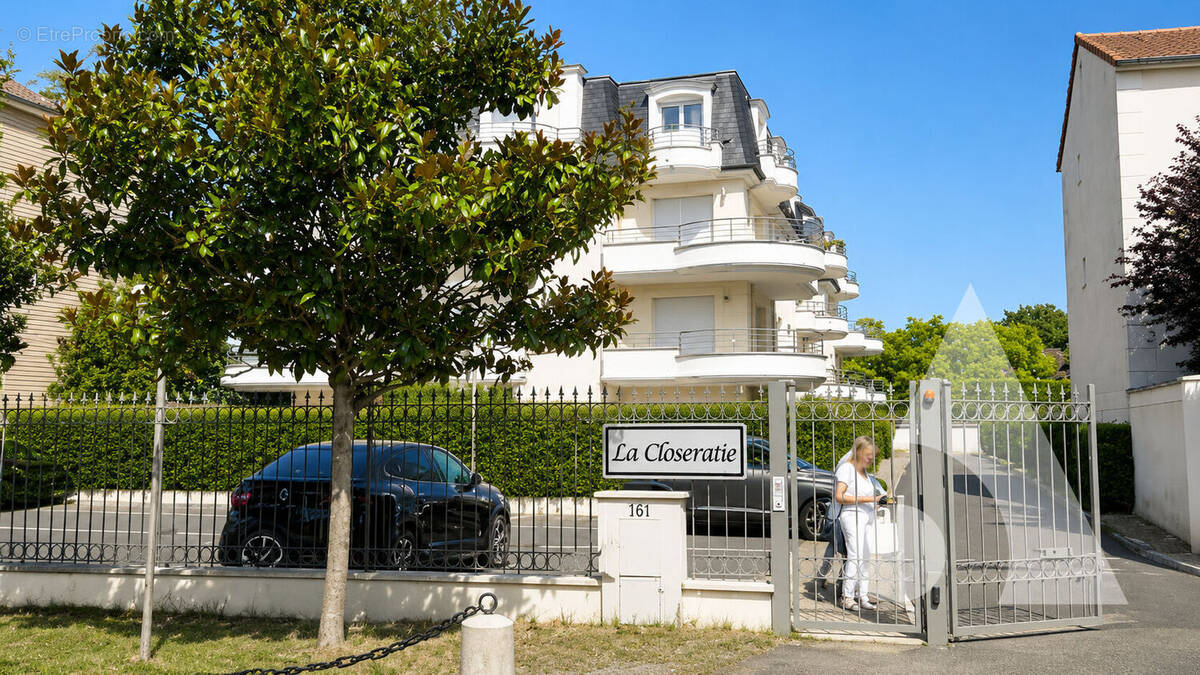 Appartement à SAINTE-GENEVIEVE-DES-BOIS