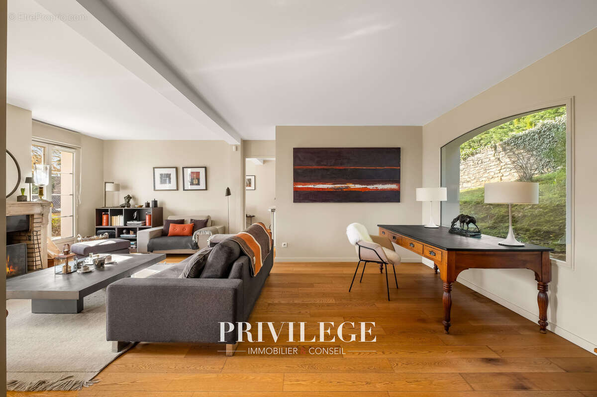 Maison à SAINT-DIDIER-AU-MONT-D'OR