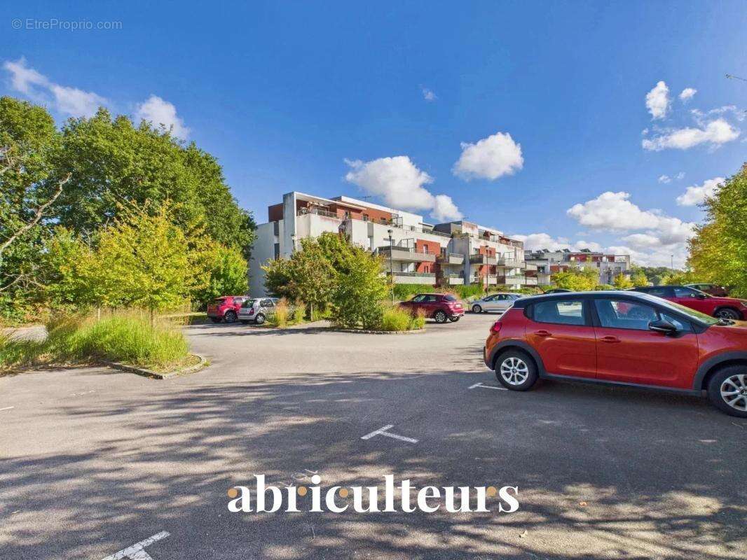 Appartement à SENE
