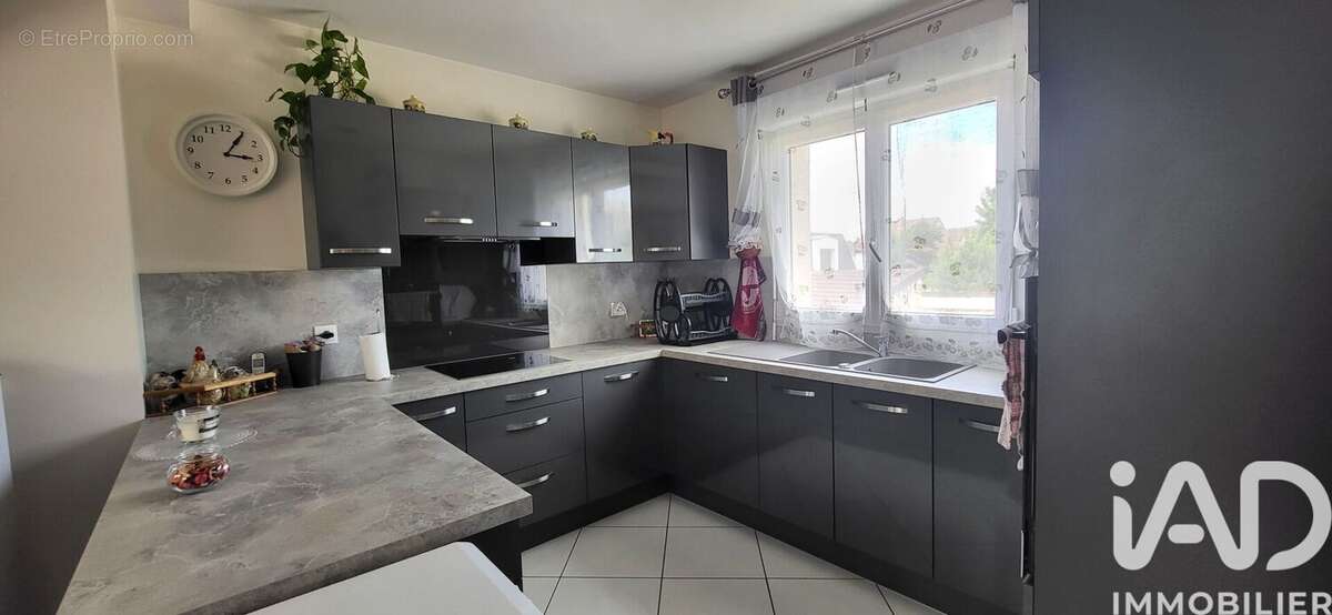 Photo 3 - Appartement à LE BLANC-MESNIL