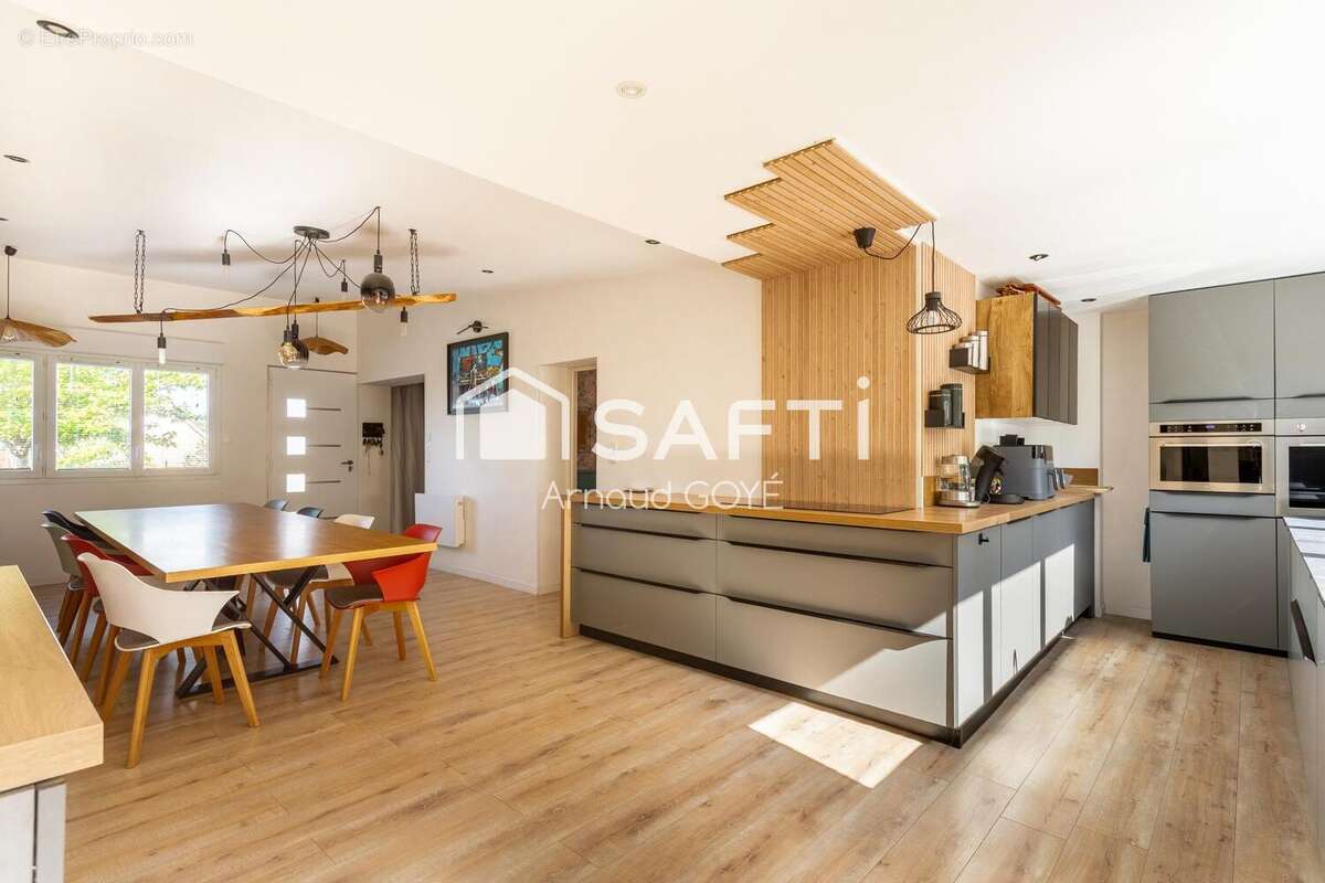 Photo 2 - Maison à ARNAGE