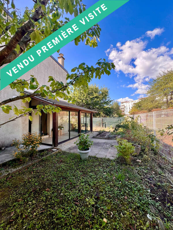 Maison à ECHIROLLES