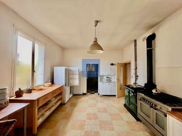 Maison à MONTREUIL-BELLAY