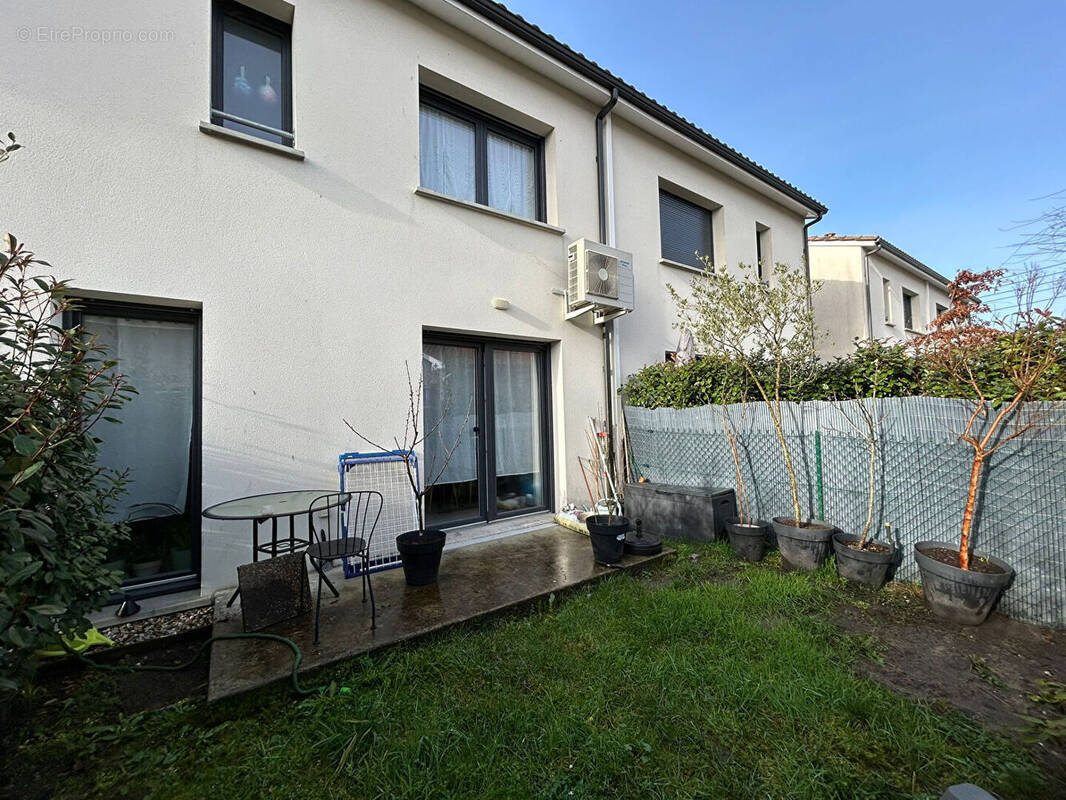 Maison à VILLENAVE-D'ORNON