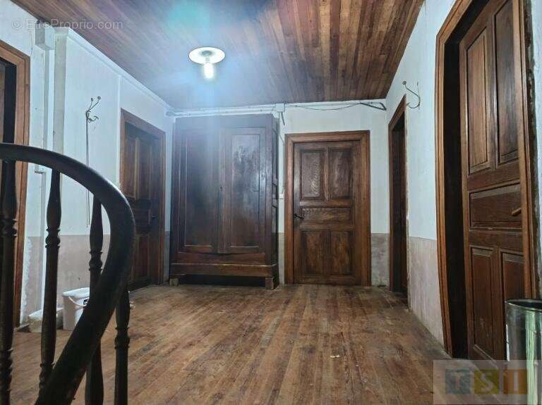 Maison à BAZORDAN