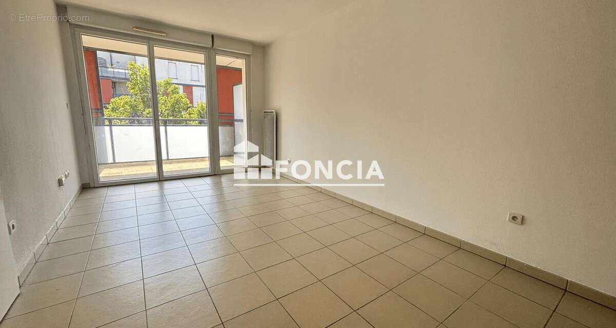 T2 colomiers avec grande terrasse et parking sous-sol - photo 2