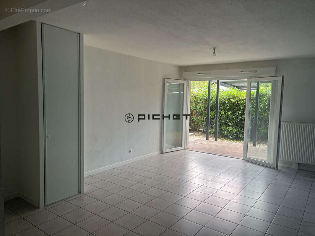 Appartement à LE BOUSCAT