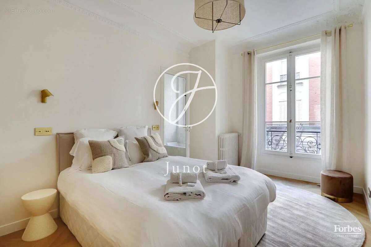 Appartement à PARIS-5E