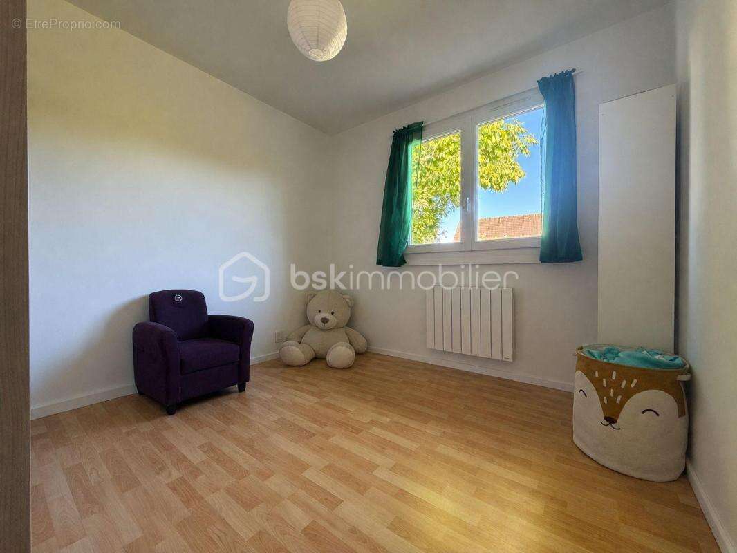 Maison plain-pied 112m² avec 4 chambres sur 1760m² de terrain avec parcelle constructible - photo 6