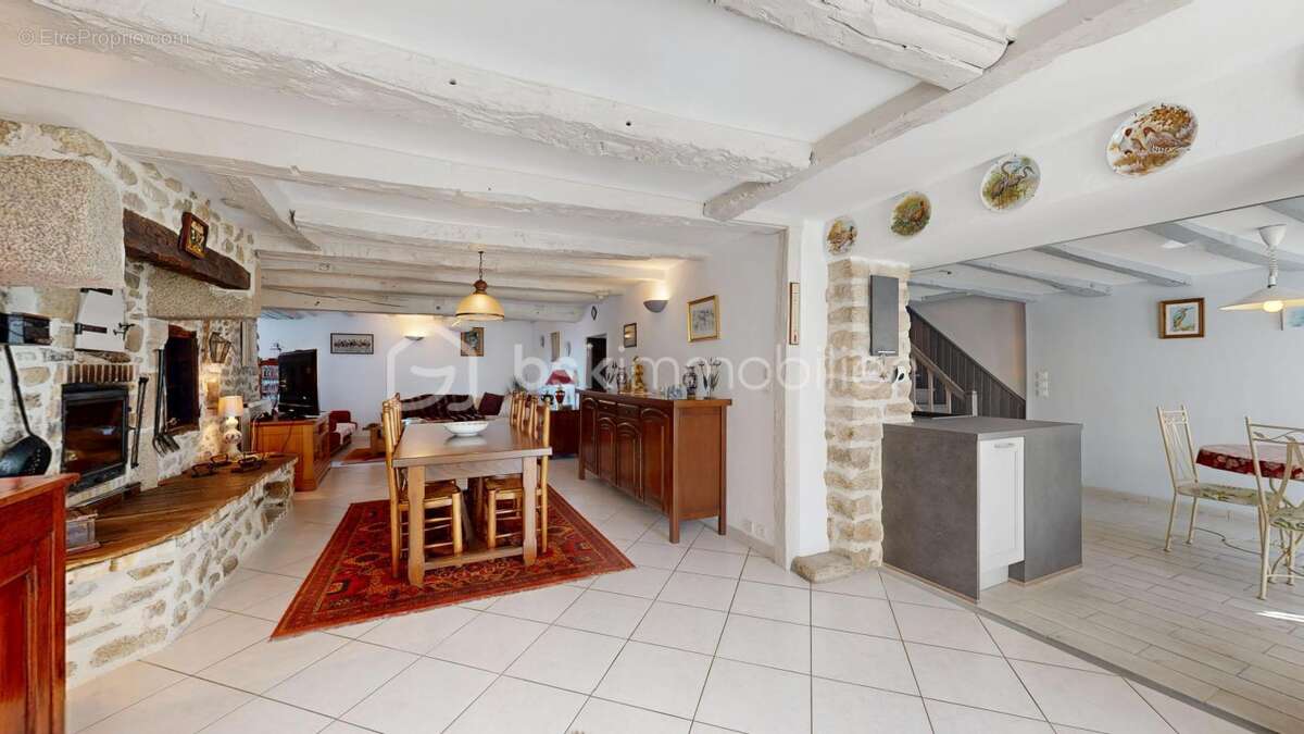 Corps de ferme de Type T6 de 160m² - photo 9