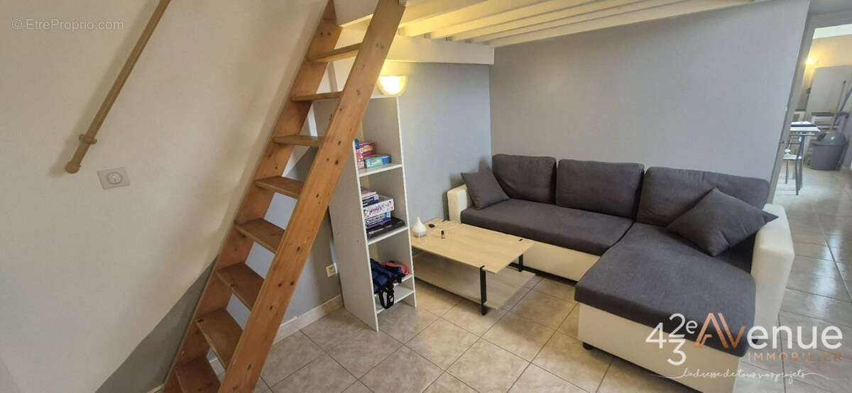 Appartement à SAINT-ETIENNE