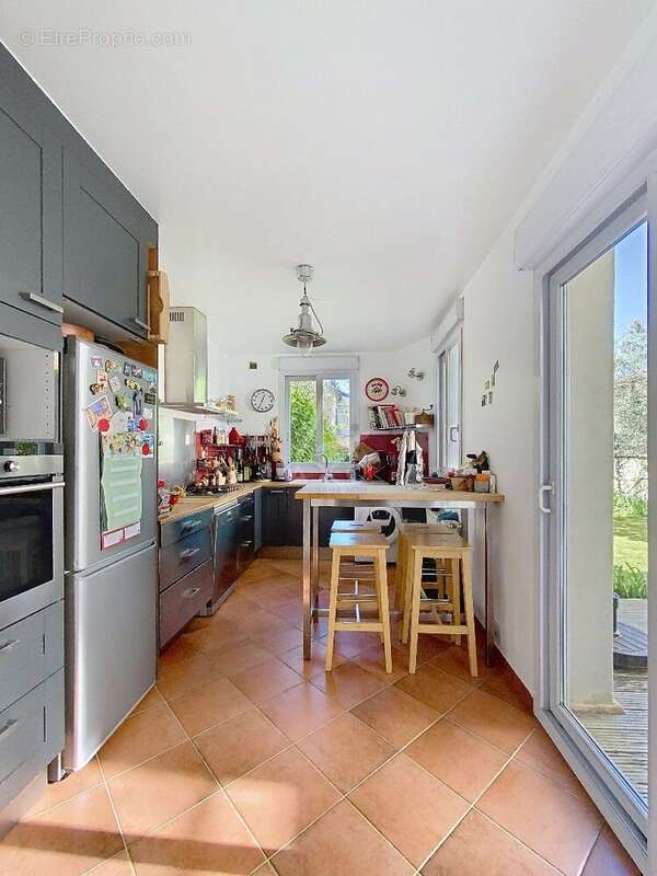 Maison à SAINT-MAUR-DES-FOSSES