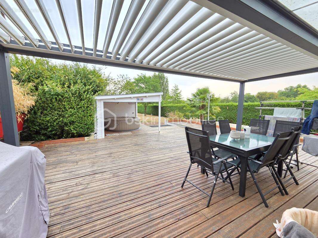 Magnifique Pavillon de plain pied de 143m² à Saint Léger le Petit - photo 13