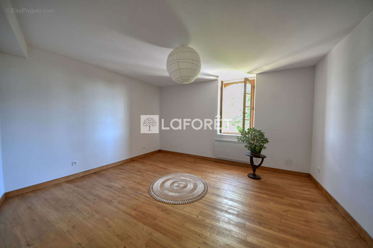 Maison à LISLE-SUR-TARN