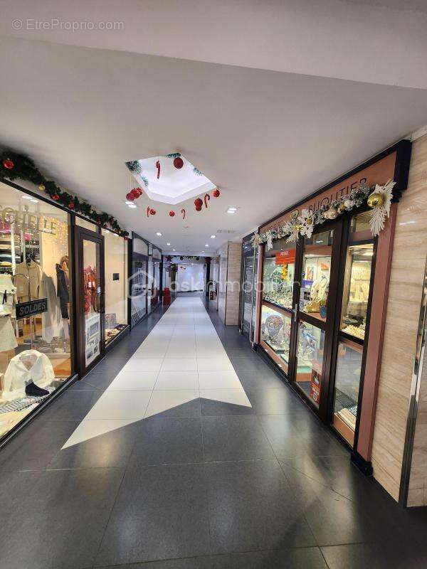Fonds de commerce d'une bijouterie centre ville d'Auray - photo 6