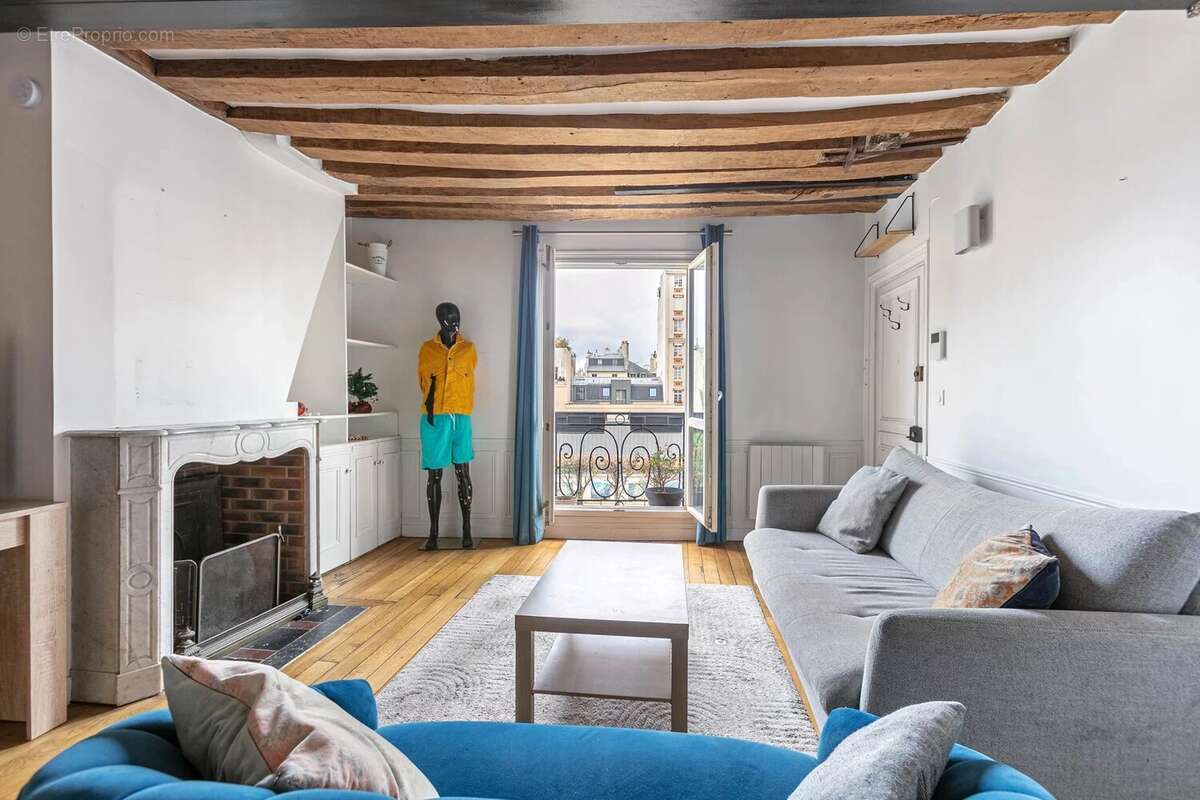 Appartement à PARIS-3E