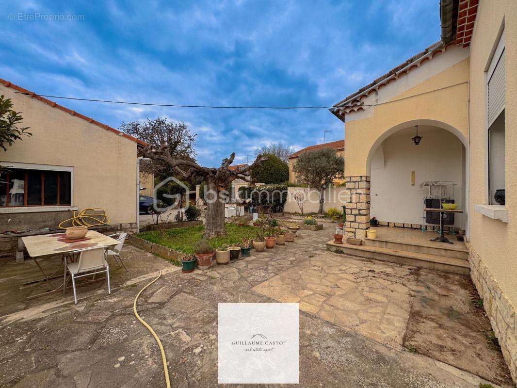Maison à SORGUES